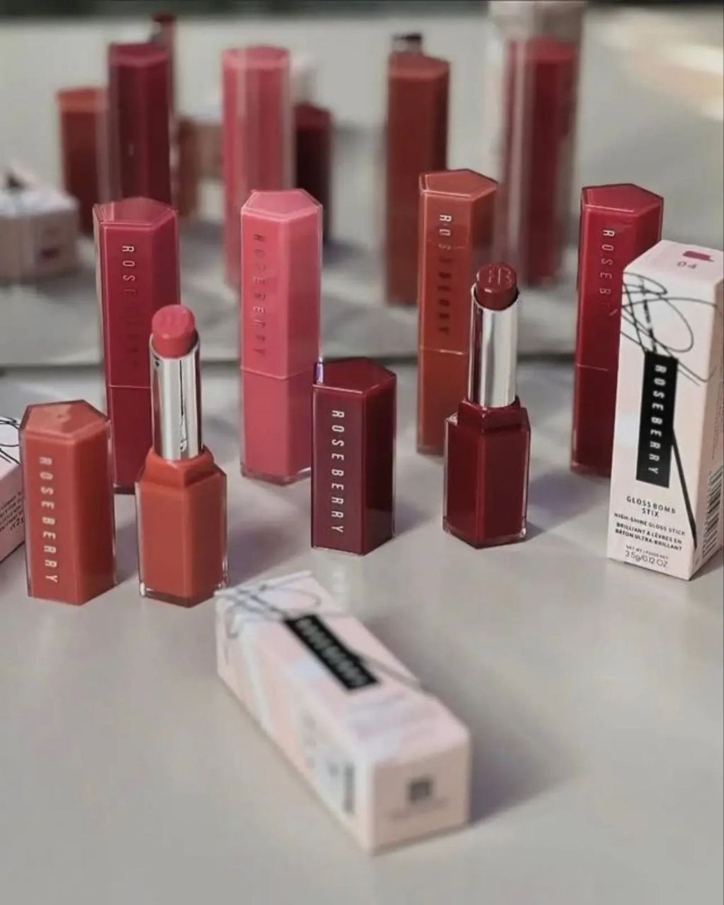 جلوس استيك روز بيري